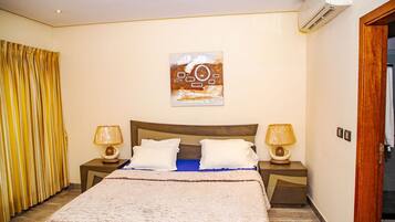 2 bedrooms