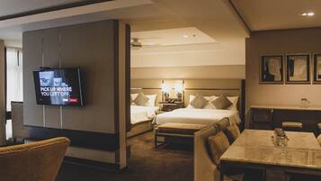 Presidential Suite | Desk, blackout curtains, free WiFi, bed sheets