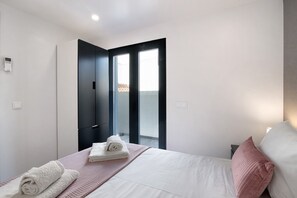 2 quartos, ferros/tábuas de passar roupa, Wi-Fi de cortesia