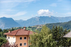 Exterior - Apartment 'Cima Brenta' with Wi-Fi (San Lorenzo Dorsino)