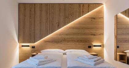 Apartment 'Campanile Basso' with Mountain View, Balcony & Wi-Fi