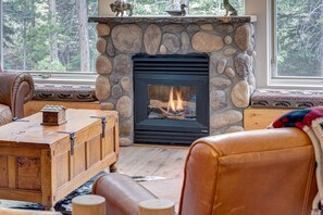 Interior - Call to the Wild in Canmore! (Canmore)