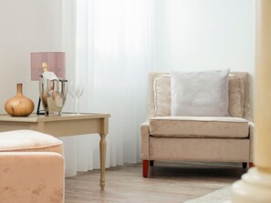 Junior Suite | Living area - Romantik Hotel-Restaurant Altenberger Hof (Odenthal)