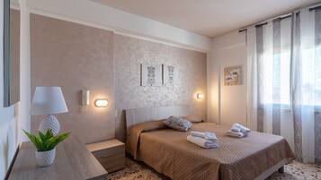 2 makuuhuonetta, silitysrauta/-lauta, ilmainen Wi-Fi, vuodevaatteet