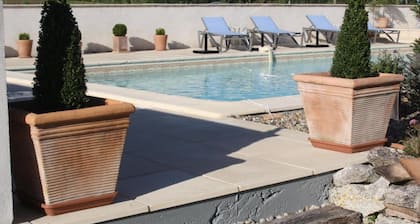 Bouye Gite Accommodation