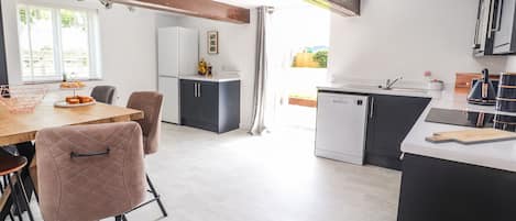 Fridge, dishwasher, electric kettle, toaster