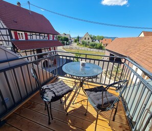 Outdoor dining - Remise 67 in the historic building near Weißenburg / Alsace (Ingolsheim)