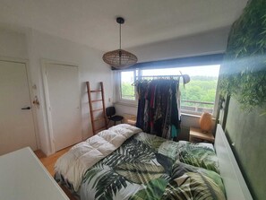 1 chambre, bureau, fer et planche à repasser, Wi-Fi gratuit