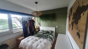 1 dormitorio, escritorio, tabla de planchar con plancha y wifi gratis