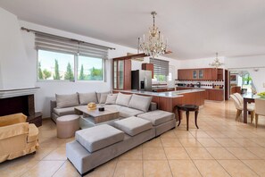 Smart TV - Villa Nikoli in Kolympia (Afandou)