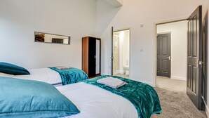 1 Schlafzimmer, Bügeleisen/Bügelbrett, kostenloses WLAN, Bettwäsche