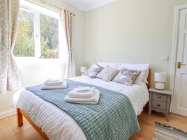 1 bedroom, individually decorated, individually furnished, free WiFi