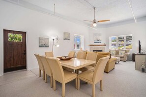 Interior - The Hideaway (South Haven)