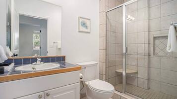 Bathtub, hair dryer, towels