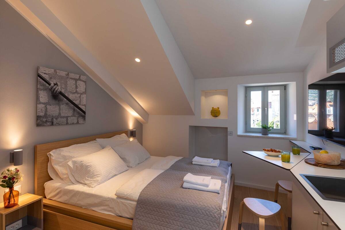 Studio (Deluxe Studio Apartment with City Vie) | Wi-fi