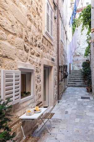 Studio (Deluxe Studio Apartment with City Vie) | Exterior. Apartments u Nikše