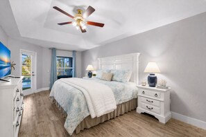 6 bedrooms, desk, iron/ironing board, free WiFi