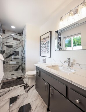 House, 3 Bedrooms | Bathroom | Towels - Point Lyle 3 Bedroom Home by RedAwning (Lyle)