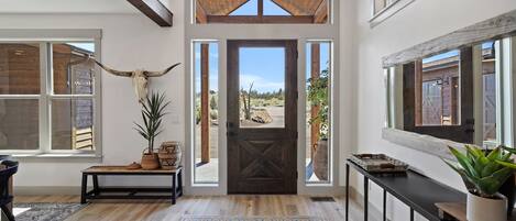 House, 4 Bedrooms | Living room