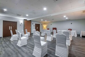 Meeting facility - Suburban Studios Rock Hill Northeast I-77 (Rock Hill)