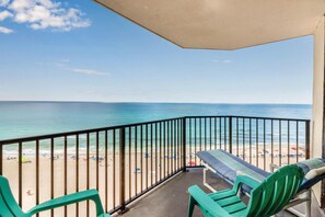 Property grounds - PANORAMIC VIEWS- DIRECT OCEAN FRONT 
FREE BEACH CHAIRS - March to October (Panama City Beach)