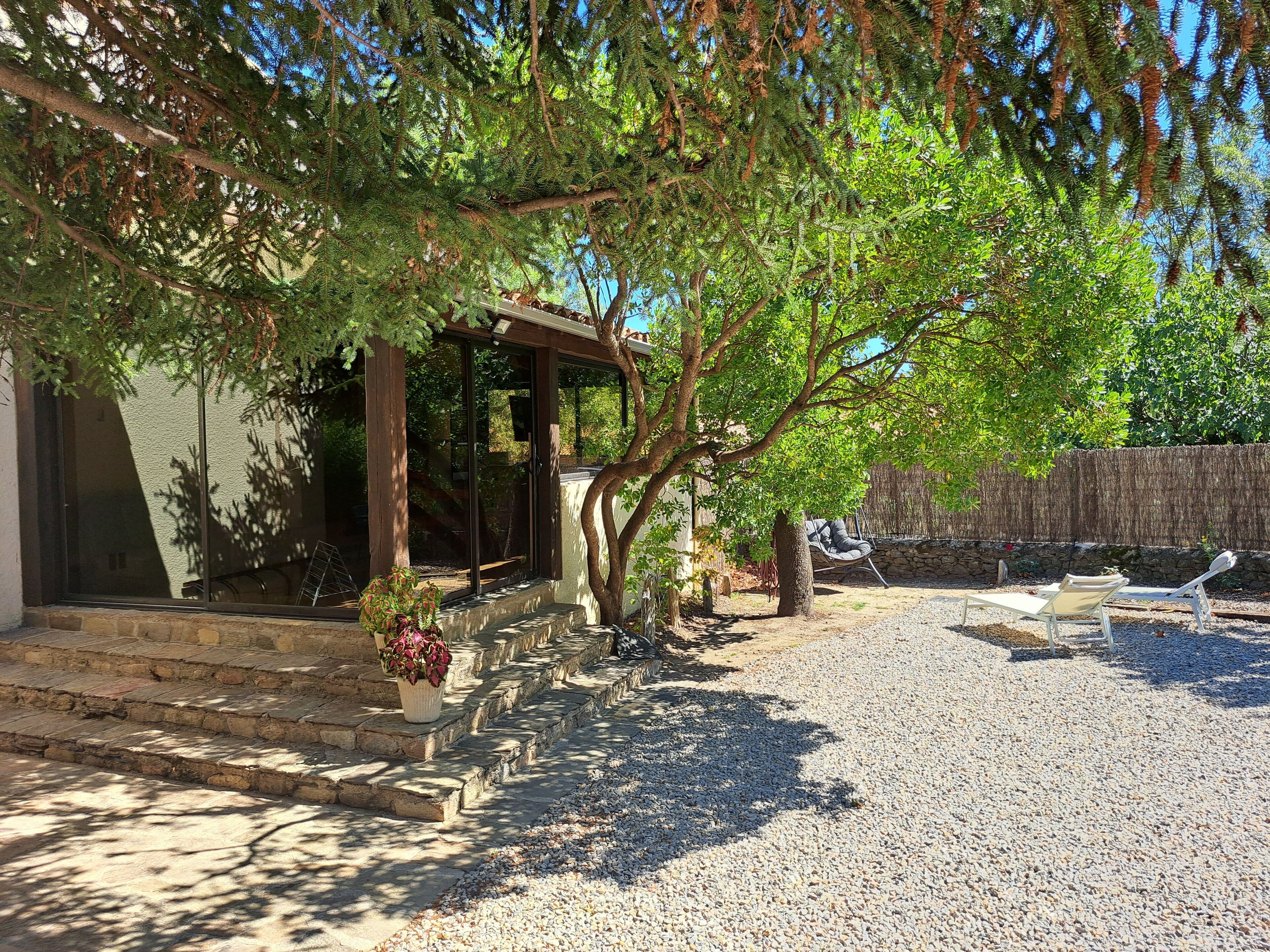 Maison Traditionnelle | Vue sur le jardin