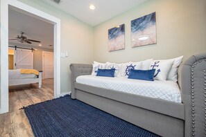 3 bedrooms, desk, iron/ironing board, travel crib