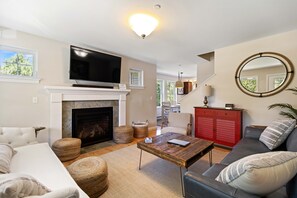 TV connectée, cheminée
