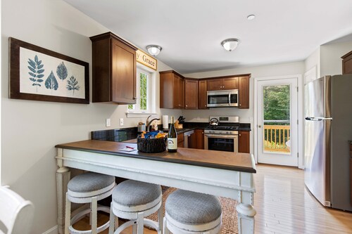 Spacious 4 bedroom luxury Condo