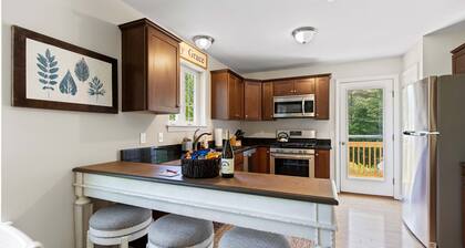 Spacious 4 bedroom luxury Condo