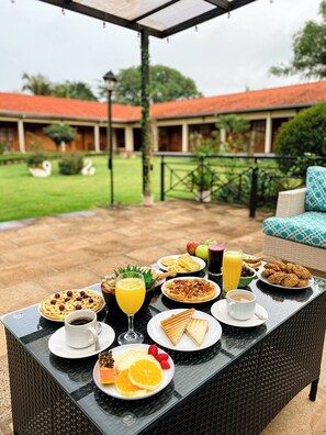 Petit déjeuner buffet compris tous les jours