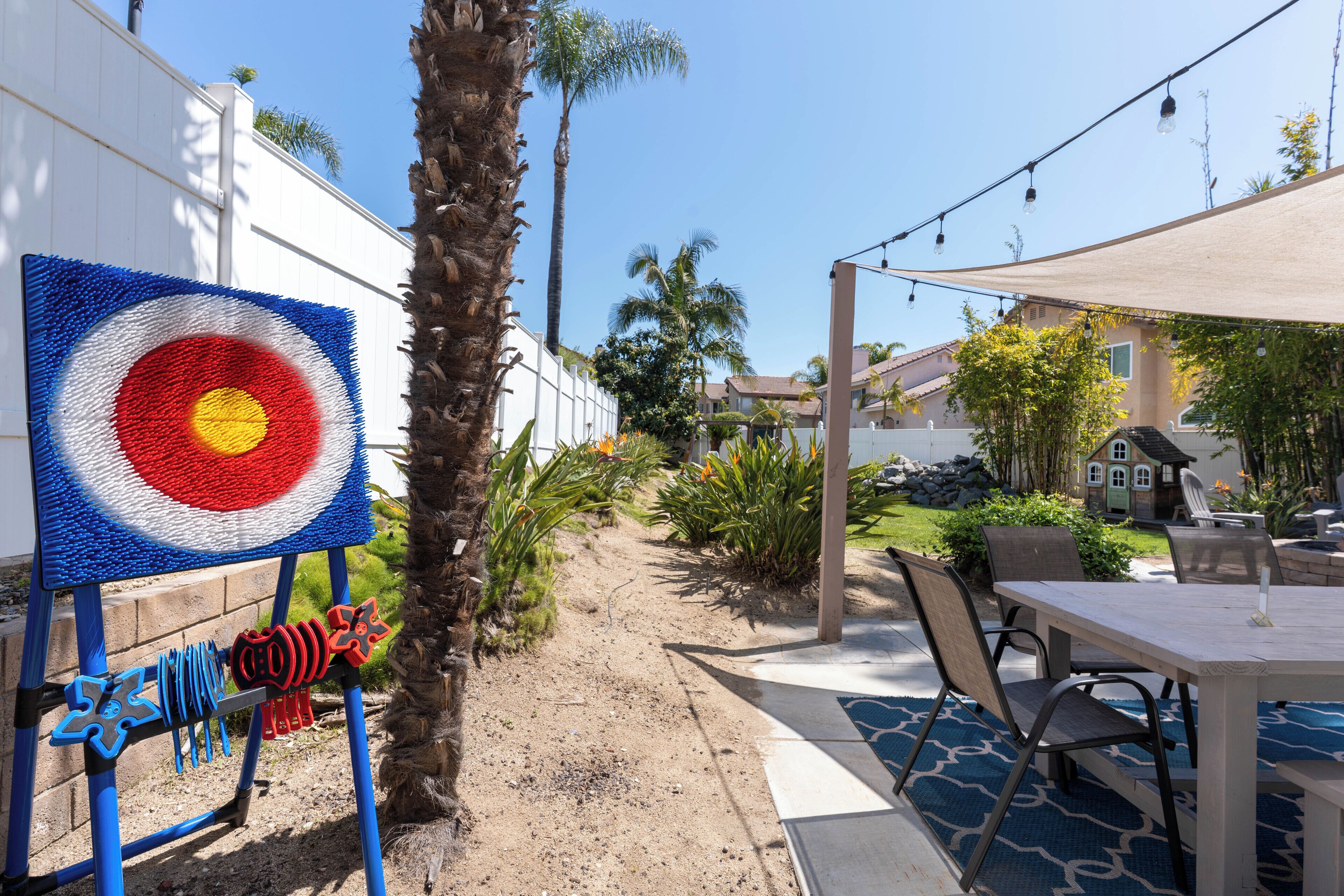 屋外ダイニングエリア