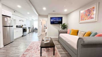 1 slaapkamer, een bureau, een strijkplank/strijkijzer, gratis wifi