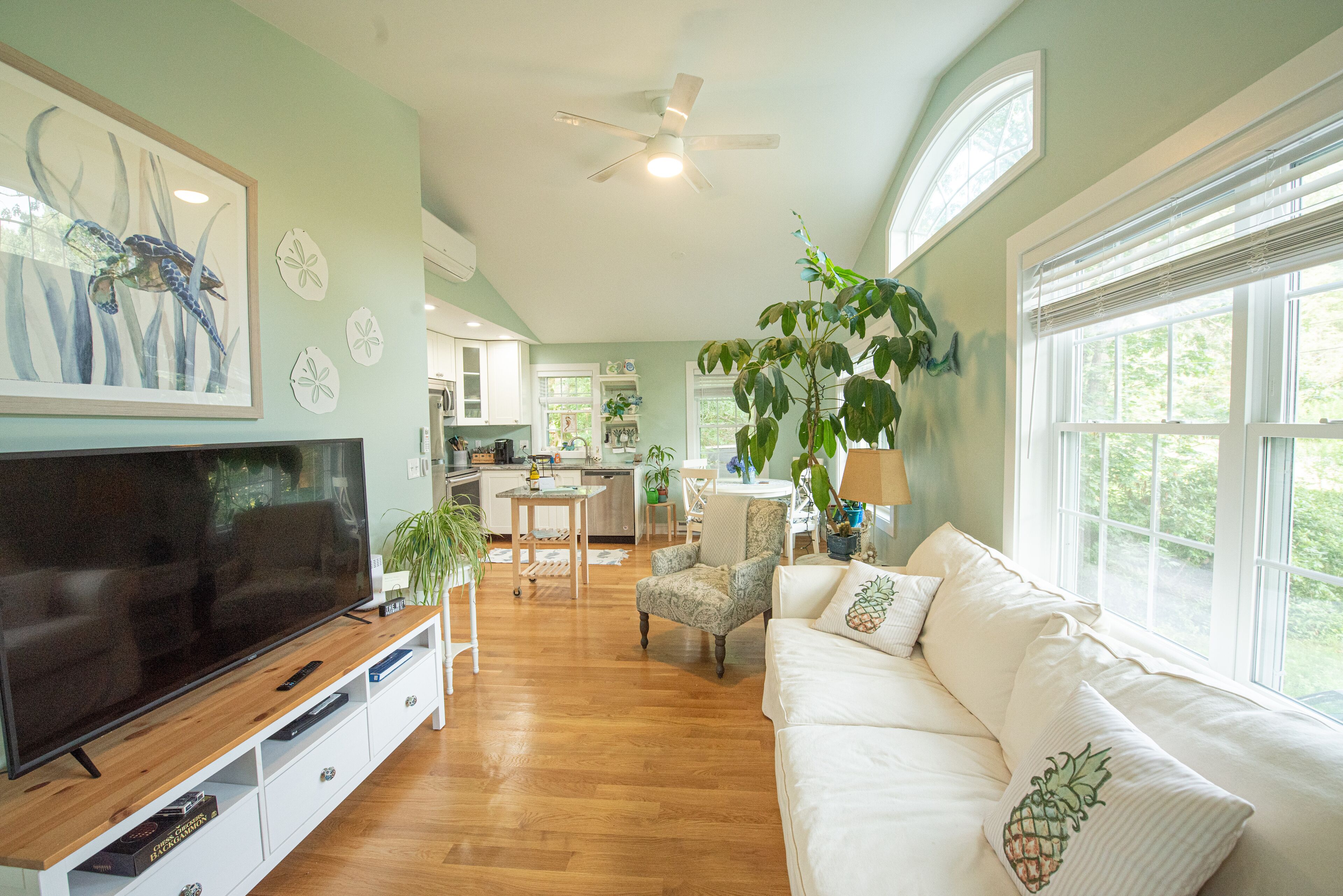 Chic Nautical Cottage with Shared Beach Access