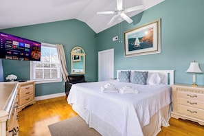 2 bedrooms, desk, iron/ironing board, free WiFi