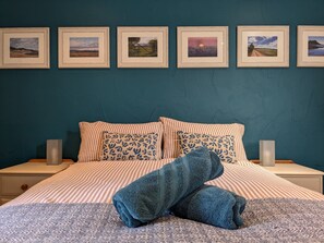 3 habitaciones, decoración personalizada y muebles diferentes 