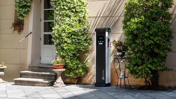 Borne de recharge pour véhicule électrique