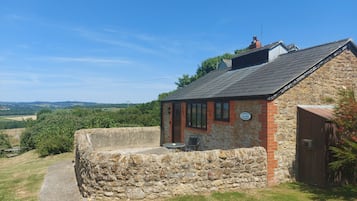 Cottage | Front of property