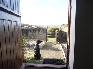 Cottage | Property grounds - The Sty (Bridport)