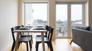 Dining - São Vitor Balcony Apartment (N75) (Oporto)