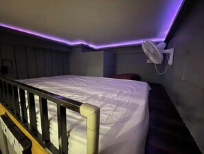 1 camera, ferro/asse da stiro, Wi-Fi gratuito, lenzuola