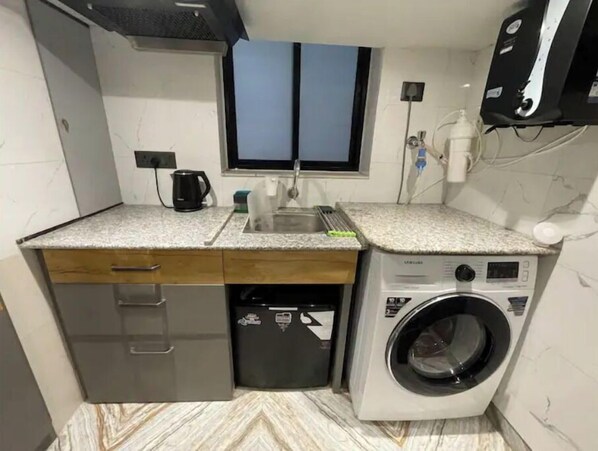 Fridge, microwave, electric kettle, blender