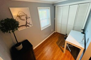 Interior - Cozy Studio close to Manhattan (North Bergen)