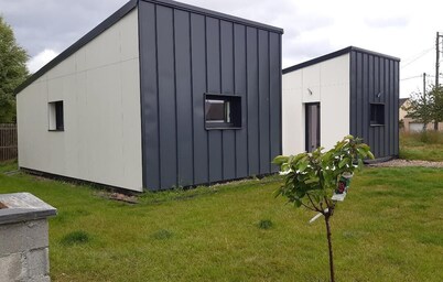 New single-storey house 800 metres from the sea and footpaths