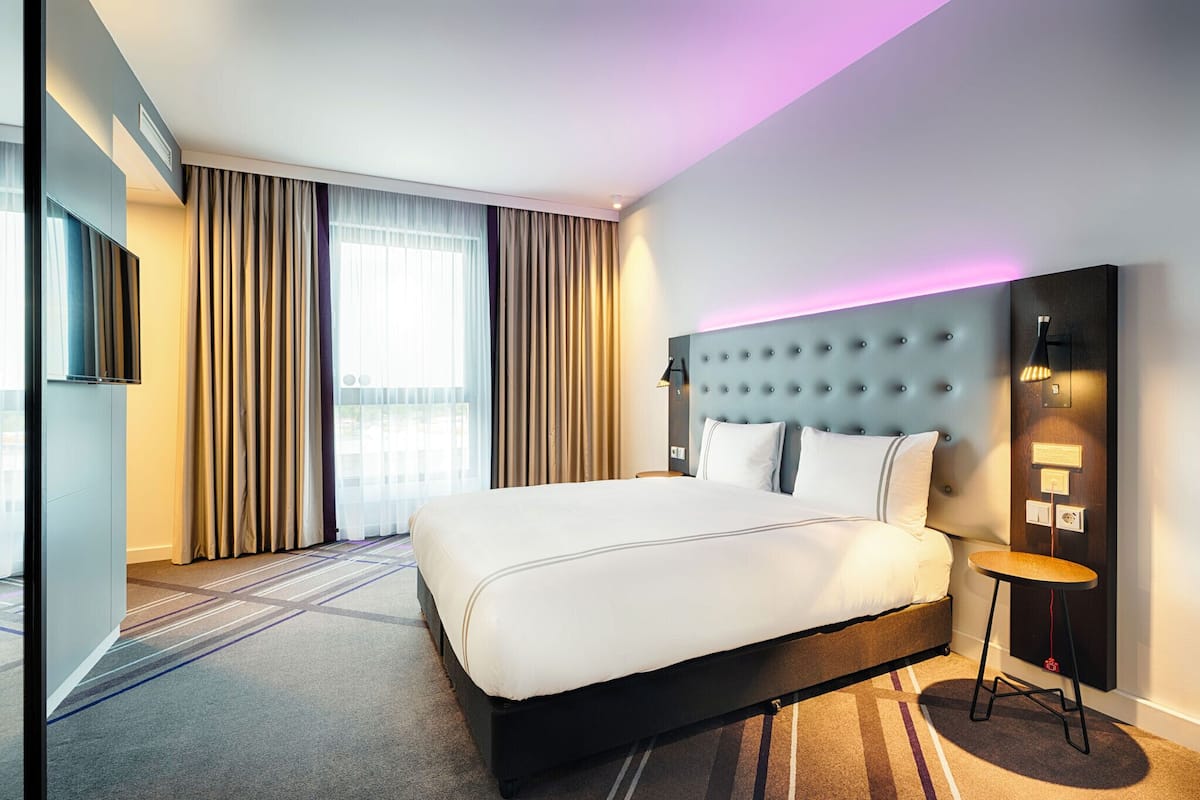 Double Room, Mobility Accessible (Barrier Free Room) | Blackout curtains, soundproofing, iron/ironing board, bed sheets