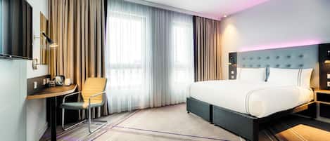 Chambre Standard double | Rideaux d’obscurcissement, système d’insonorisation