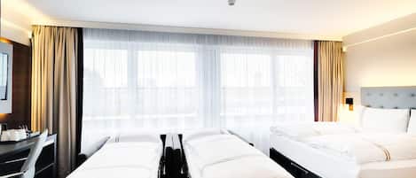 Family Quadruple Room | Soundproofing, free WiFi