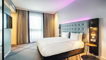 Doppelzimmer, rollstuhlgeeignete Dusche | Schallisolierte Zimmer, kostenloses WLAN