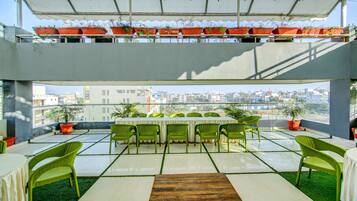 Rooftop pool