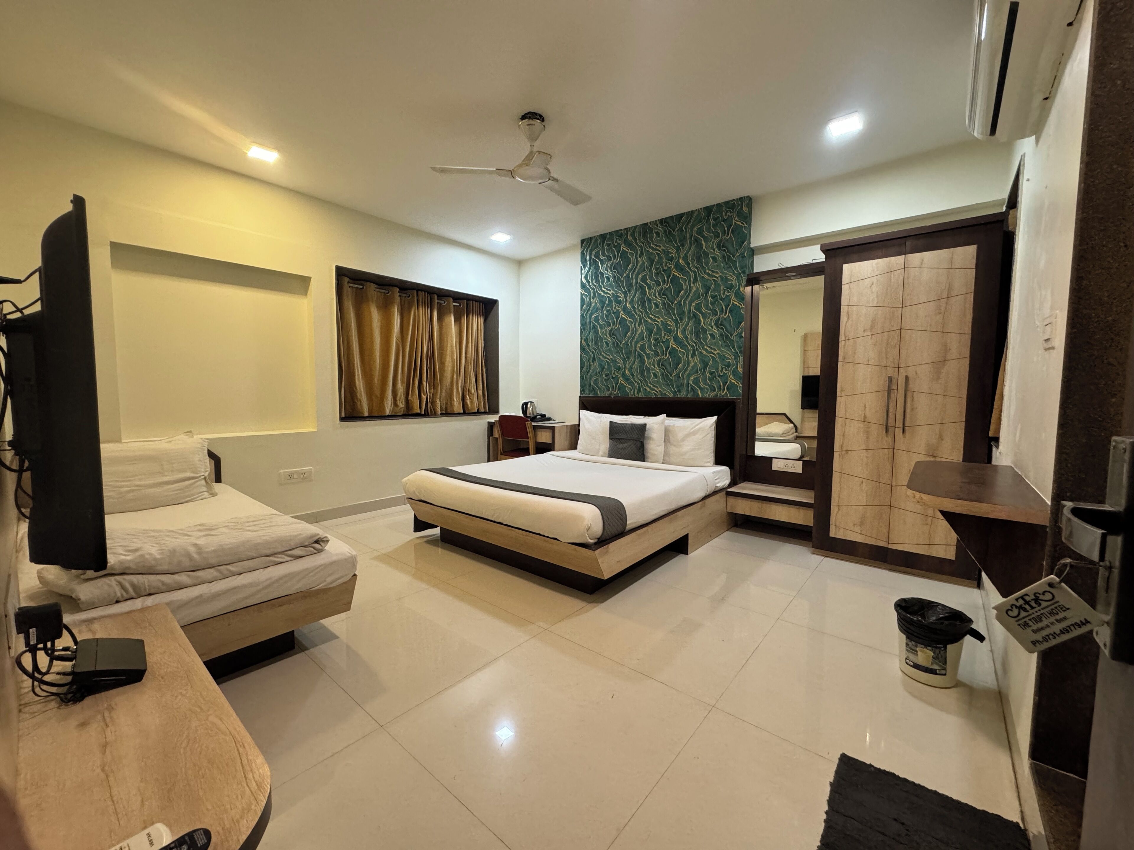 Select Comfort beds, individually decorated, individually furnished